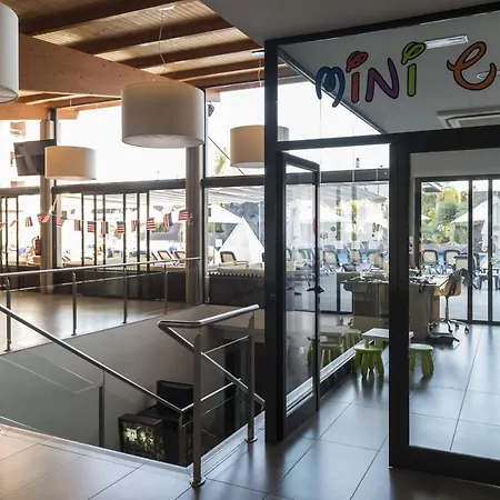 Hotel Papi Blau-2