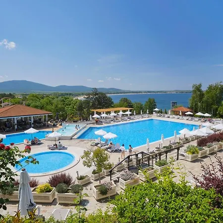 Santa Marina Holiday Village-3