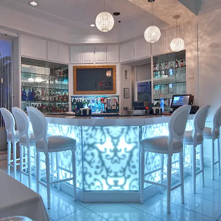 Red South Beach Hotel-3