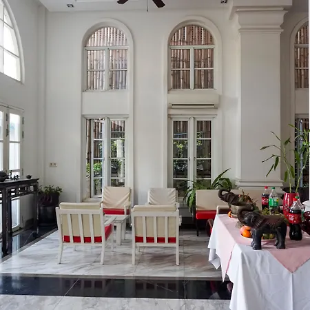 The Frangipani Royal Palace Hotel-3