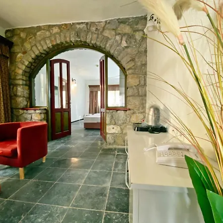 Zehra Tatil Koeyue-2
