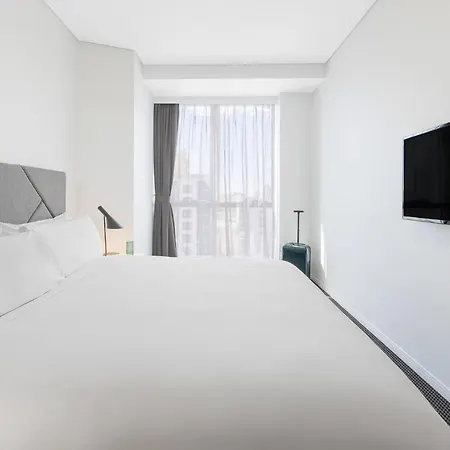 Meriton Suites Herschel Street, Brisbane-3