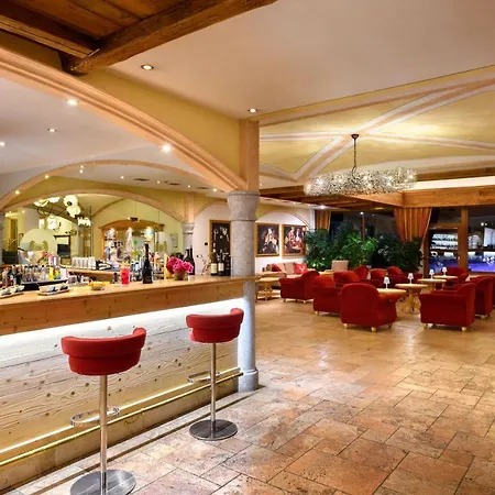 Carlo Magno Hotel Spa Resort-3