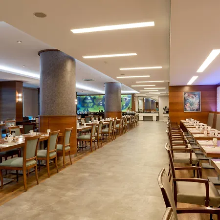 Ramada Plaza By Wyndham Istanbul City Center (Adults Only)-3