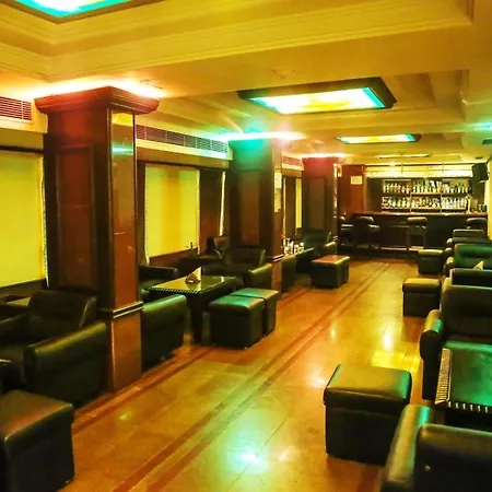 Anandha Inn Convention Centre And Suites-2
