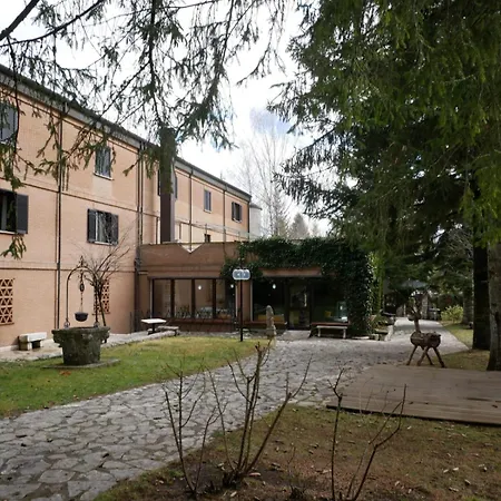 LH Albergo Il Picchio-2