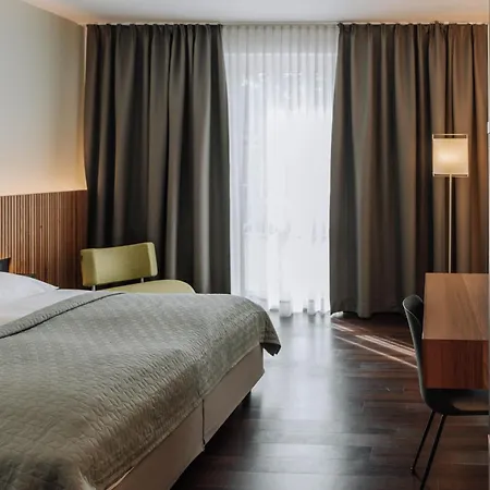 Heinhotel Vienna Airport-3