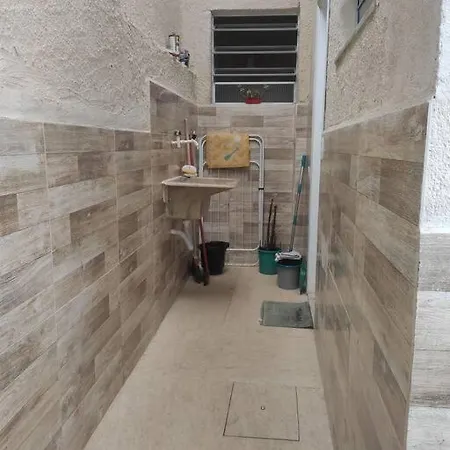 Casa Em Olaria, Nova Friburgo, Rua Manoel Lourenço Sobrinho 63 Fundos-3