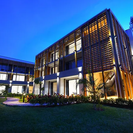 Le Petit Village Boutique Hotel & Spa-2