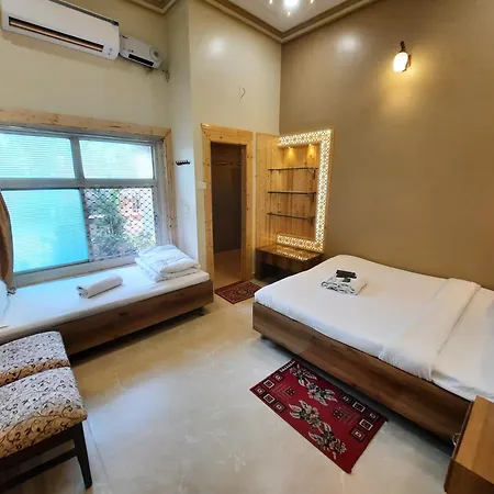 Hotel Temple On Ganges-3