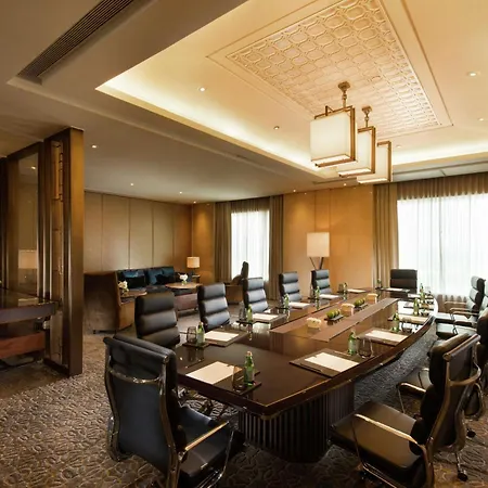 Conrad Pune-3