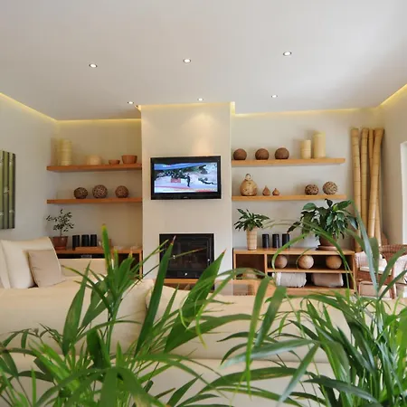Bamboo Guest House-2