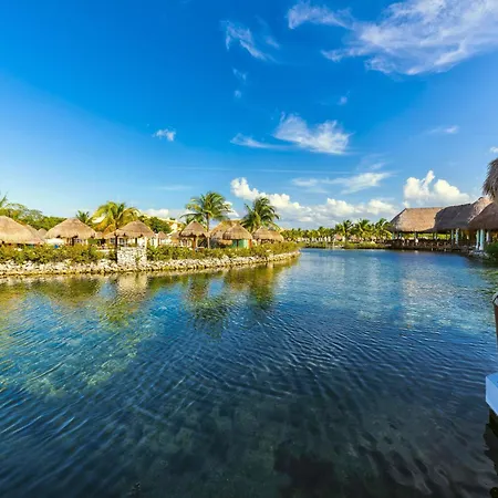 Grand Palladium Select White Sand Resort & Spa-3