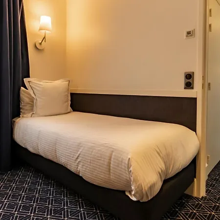 Continental Hotel-2