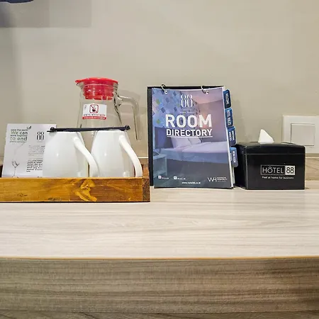 Hotel 88 Kedungsari - Kedungdoro By Wh-3