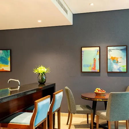 Royal Continental Suites Business Bay-3