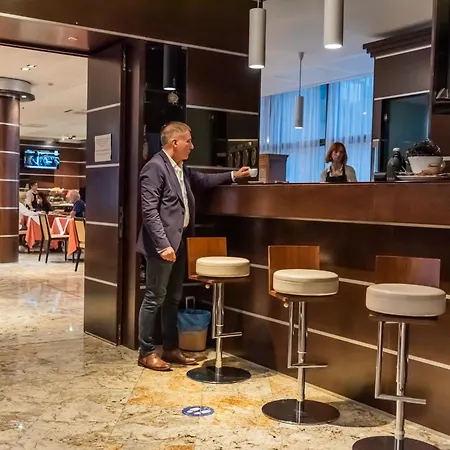 Dado Hotel International-3