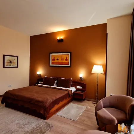 Ararat Hotel-2