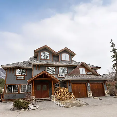 Creekside Villa-3