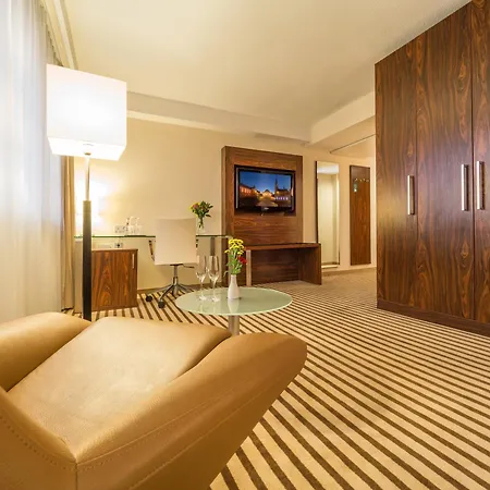 Hotel an der Oper-3