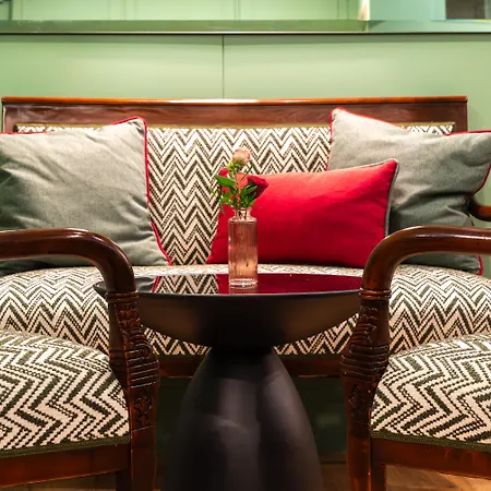 Newly Renovated Boutique Hotel Vier Jahreszeiten In The Heart Of Salzburg-3