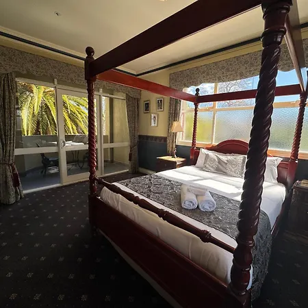 Toorak Manor Hotel Free Parking-2
