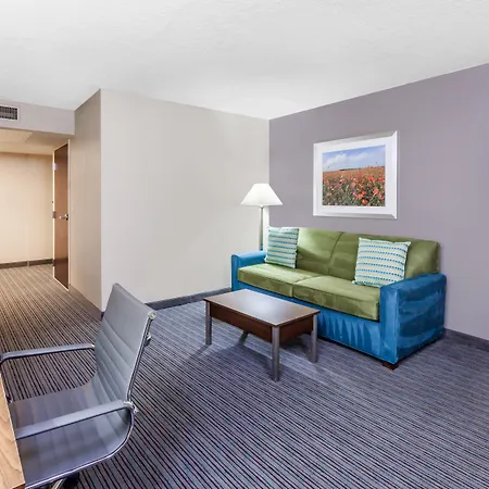 Holiday Inn Hotel & Suites Oklahoma City North By Ihg-3