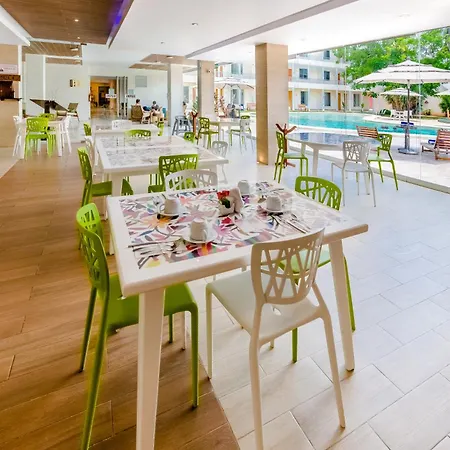 Hotel Maria del Carmen-3