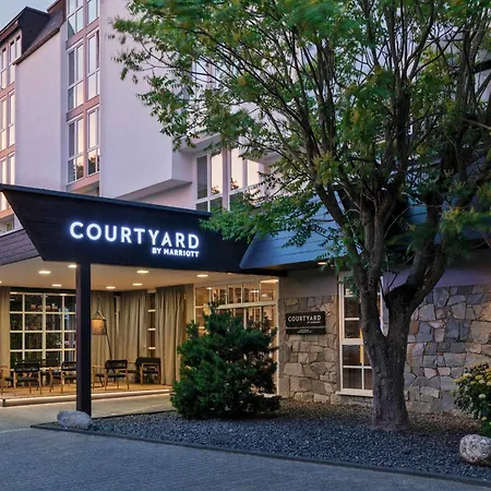 Courtyard By Marriott Wiesbaden-Nordenstadt-2