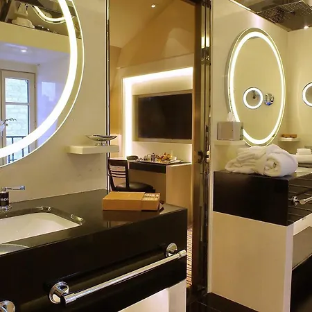 Hotel Montaigne-3