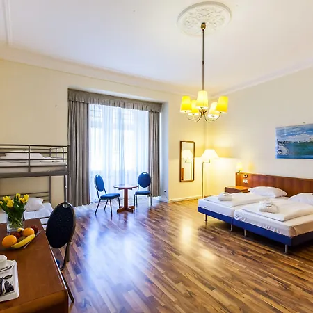 Hotel Monopol - Central Station-2