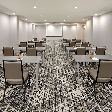 Embassy Suites By Hilton Atlanta Perimeter Center-2