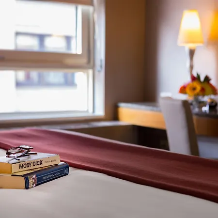Hotel Giraffe By Library Hotel Collection-3