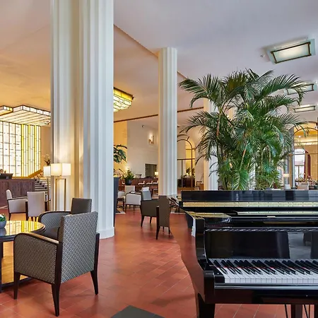 Hotel&Spa Vacances Bleues Le Splendid-3