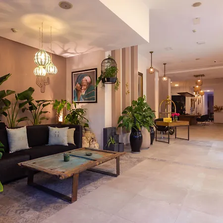Dellarosa Boutique Hotel And Spa-2