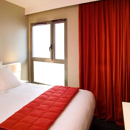 B&B HOME Lyon Centre Berthelot-3