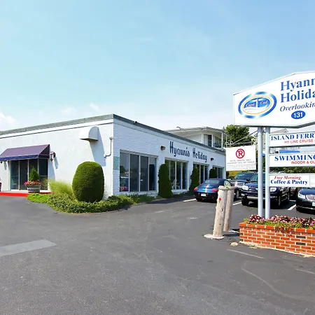 Hyannis Holiday Motel-3