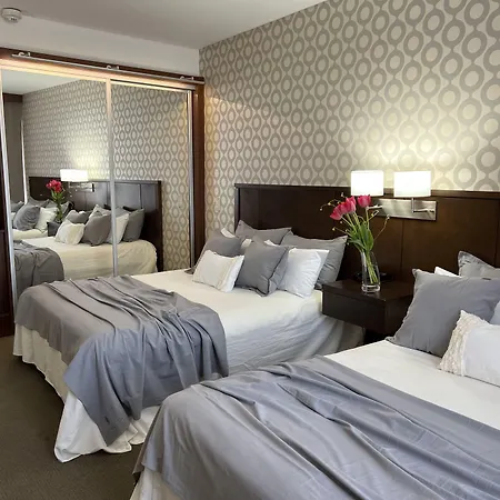 Ian Hotel-2
