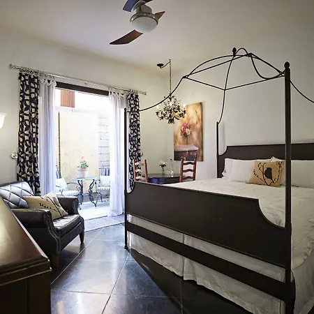 Bespoke Inn Scottsdale-2