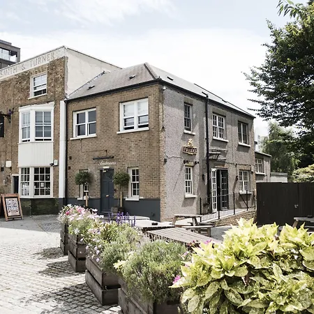 The Pilot Inn-3