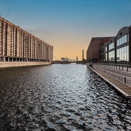Titanic Hotel Liverpool-2