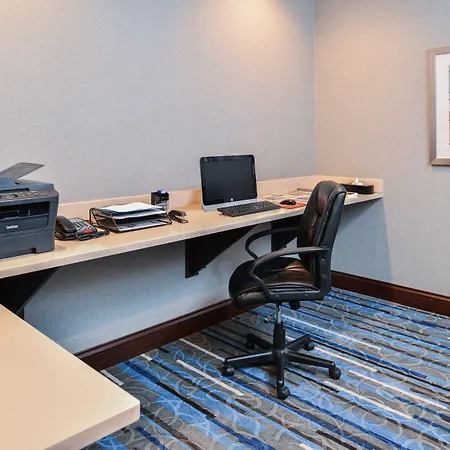 Holiday Inn Express Hotel & Suites York By Ihg-3