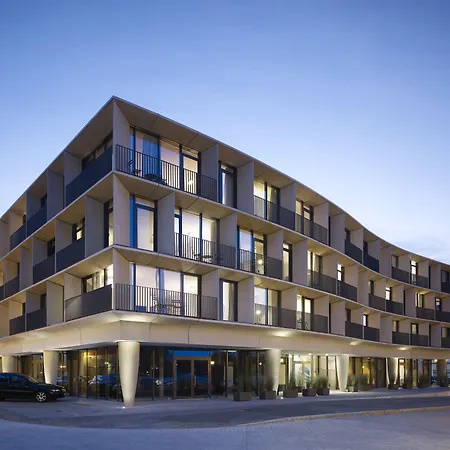 Waveboard Hotel & Boardinghouse-3