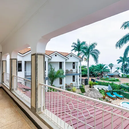 2 Friends Beach Hotel-3