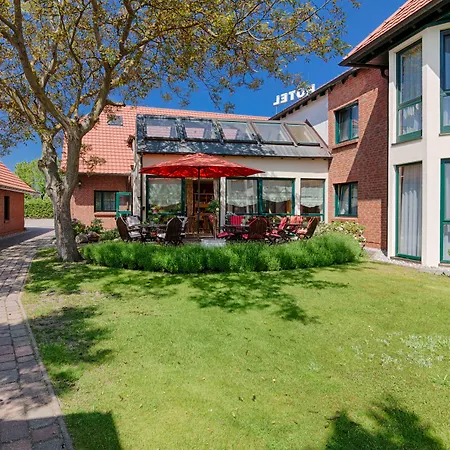Hotel Garni Nussbaumhof-3
