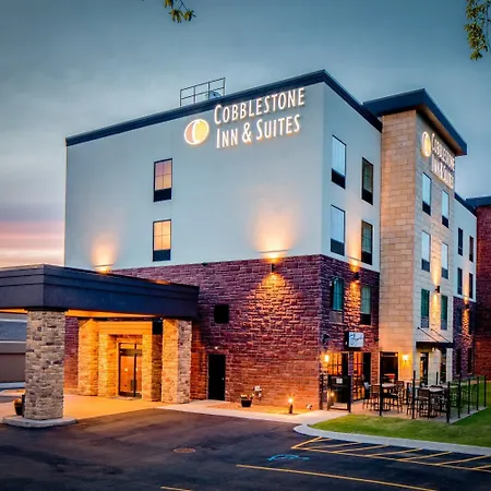 Cobblestone Inn & Suites Fairfield Bay-2