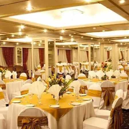 Regent Plaza Hotel & Convention Center-2