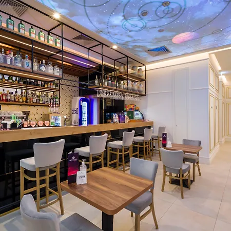 Sky Hotel Kraków-3