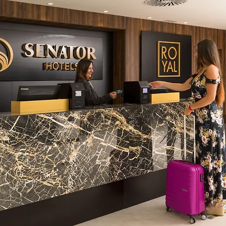 Senator Gandia-3