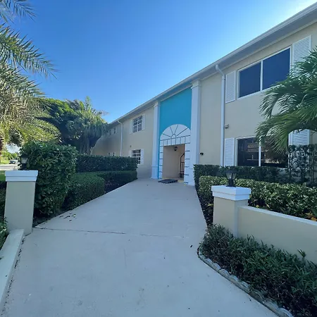 Gulfstream Manor-2